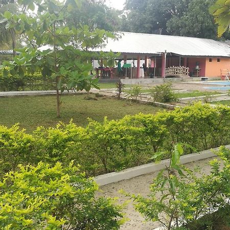 Friends Paradise Kilinochchi Esterno foto